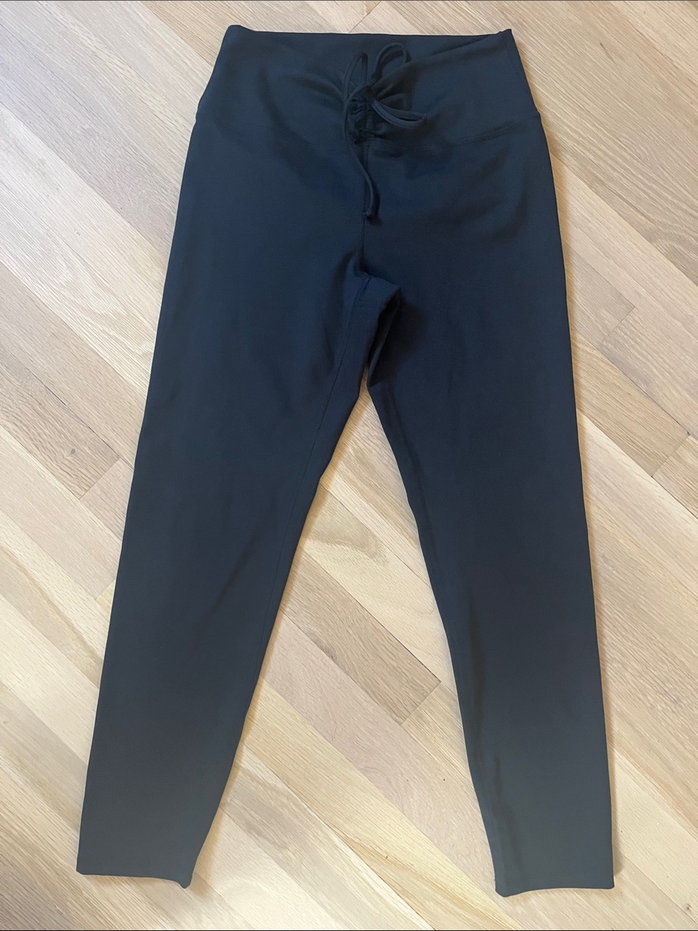 Zobha Black High-Rise Drawstring Leggings M